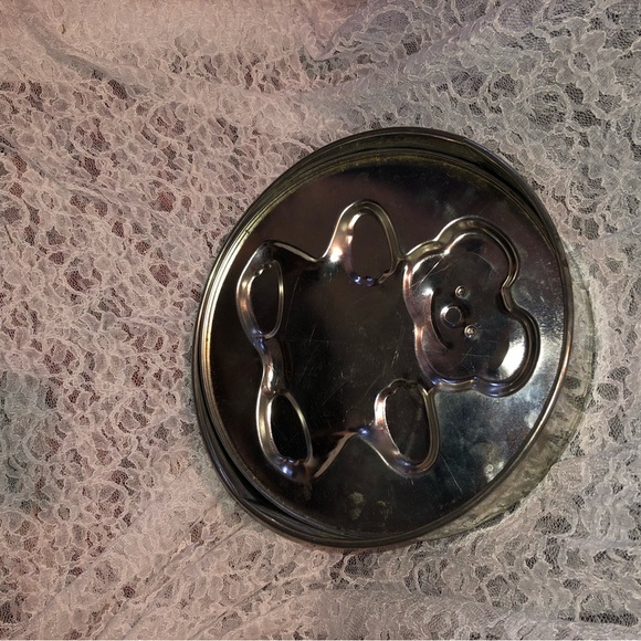Silver Cake Pan Set with Bear and Clown Designs, spring form pan. - Picture 6 of 8
